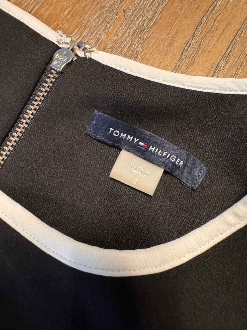 Tommy Hilfiger Black Midi Dress with White Trim Puff Sleeves - Picture 3 of 9